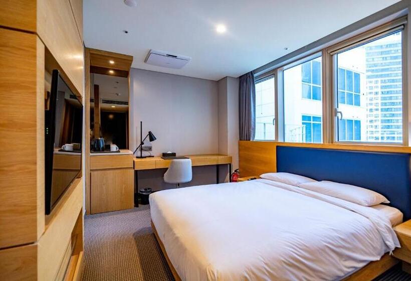 فندق Centum Business