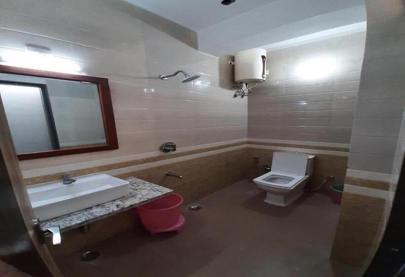 Отель Hill Side Cottage,mount Abu