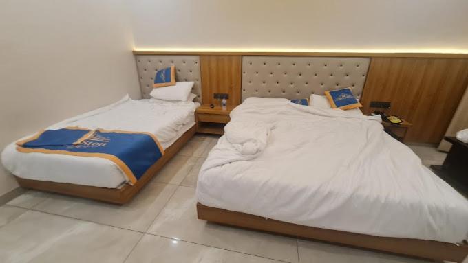 ホテル Hilston Dwarka