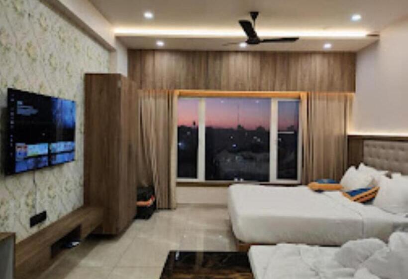 ホテル Hilston Dwarka