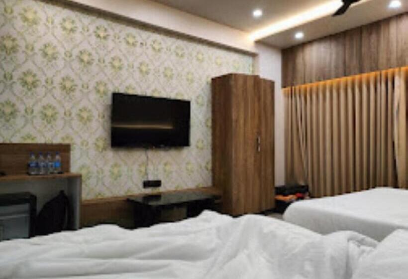 ホテル Hilston Dwarka