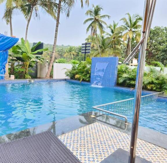 فندق Grand Opulence Morjim Bliss Beach Resort