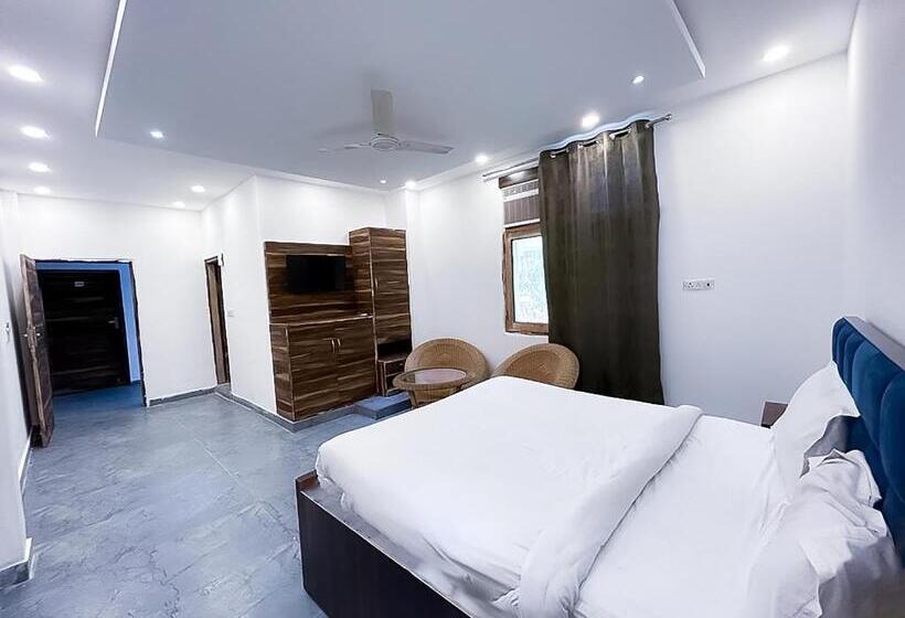 호텔 Js Garden   Near Jaypee Hospital