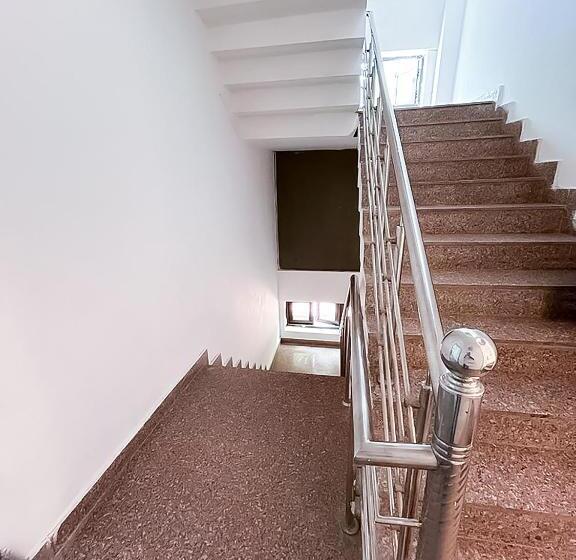 호텔 Js Garden   Near Jaypee Hospital