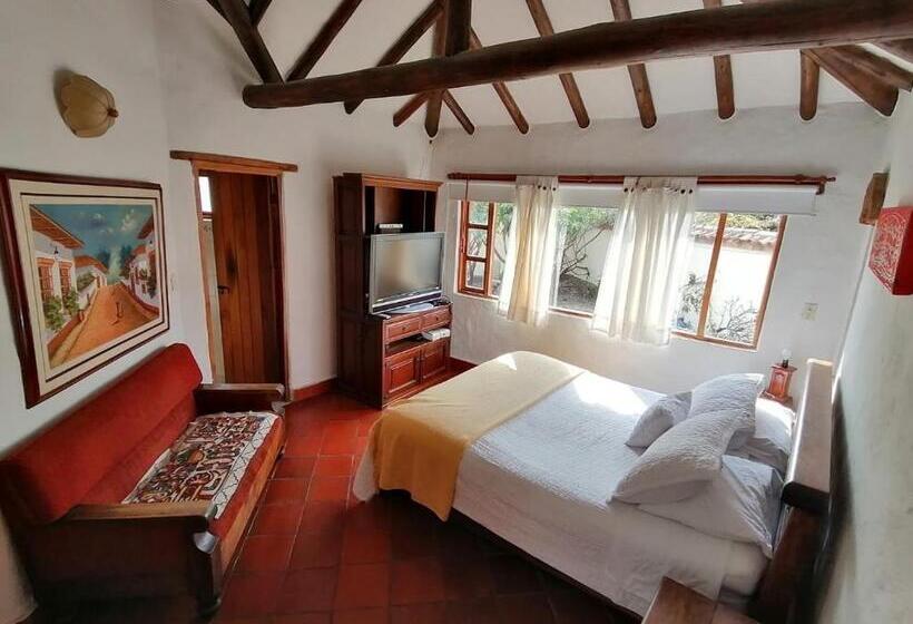 בית מלון כפרי Karibu Hostel Pub