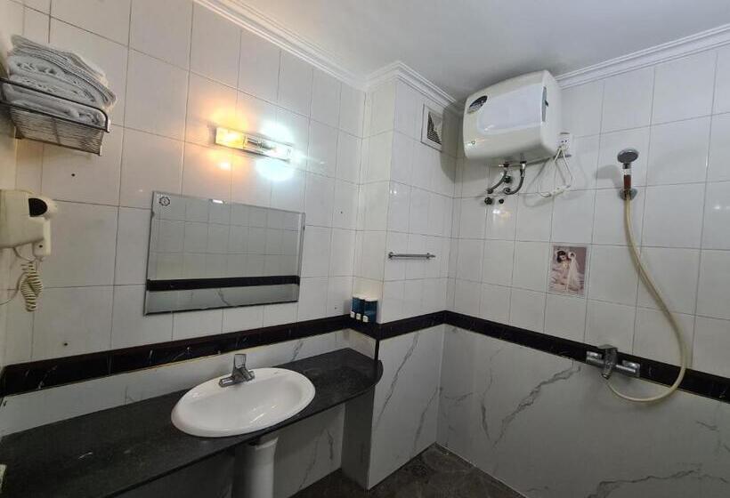 هتل Khách San Tokyo