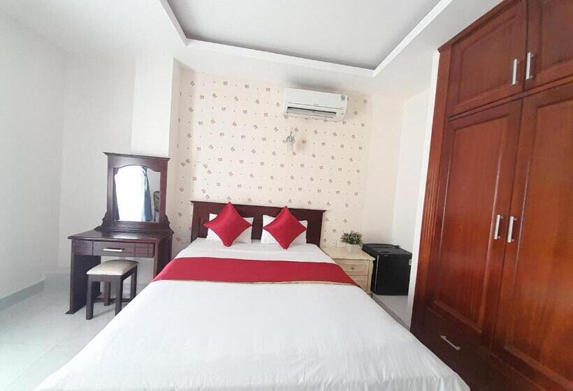 هتل Việt úc, H17 Phan Huy Chú, Phường 2