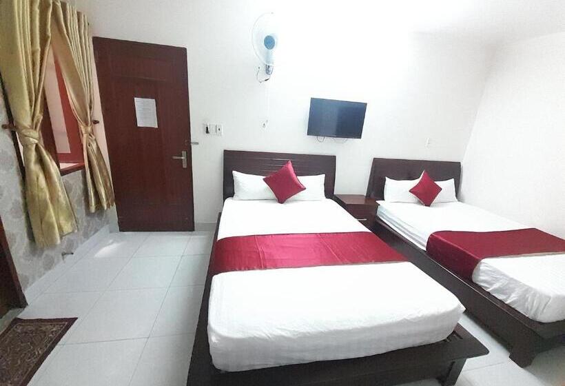 هتل Việt úc, H17 Phan Huy Chú, Phường 2