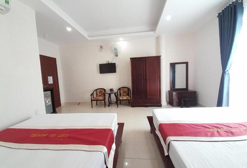 هتل Việt úc, H17 Phan Huy Chú, Phường 2