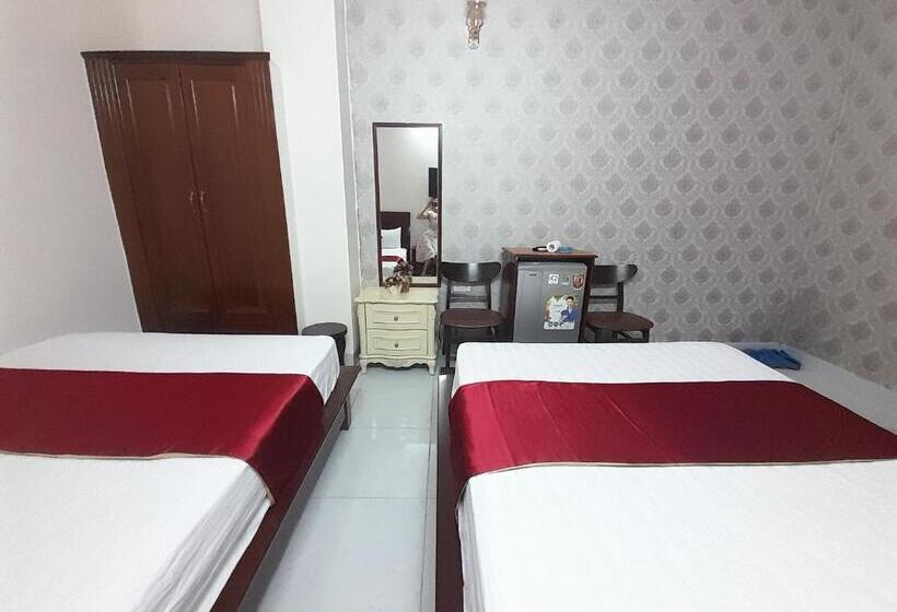 هتل Việt úc, H17 Phan Huy Chú, Phường 2