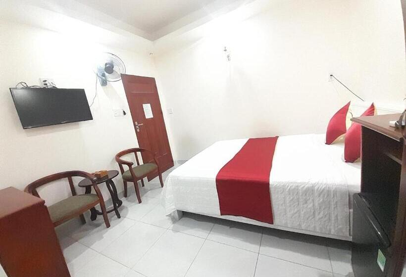 هتل Việt úc, H17 Phan Huy Chú, Phường 2