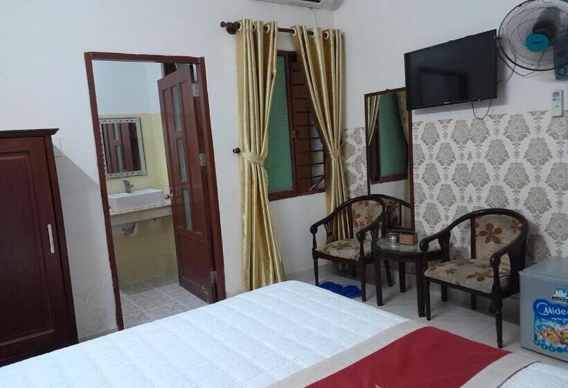 هتل Việt úc, H17 Phan Huy Chú, Phường 2