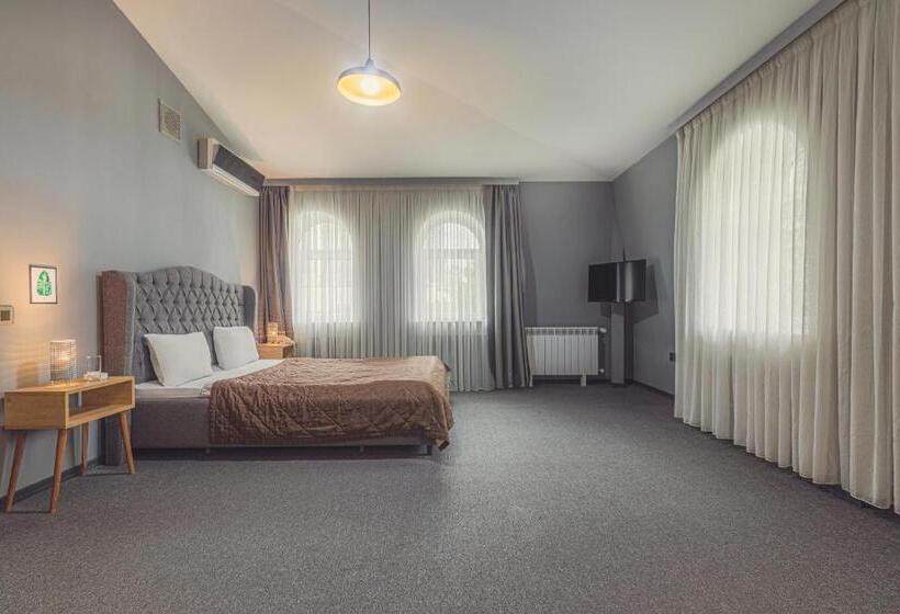 בית מלון כפרי Maestro