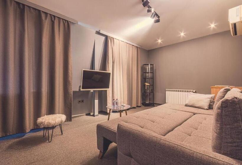 בית מלון כפרי Maestro