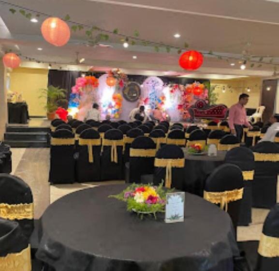 Hotel Manju Palace,nanded