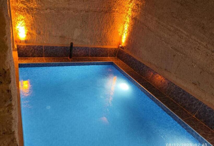 فندق My Cave Suites