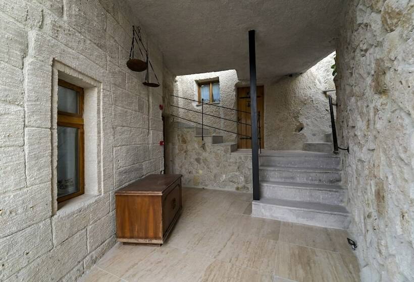 فندق My Cave Suites