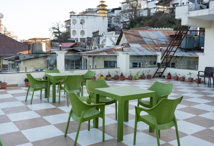 בית מלון כפרי North Wood