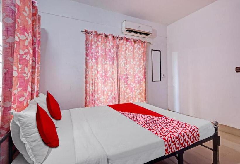 בית מלון כפרי Oyo Flagship Happy Inn