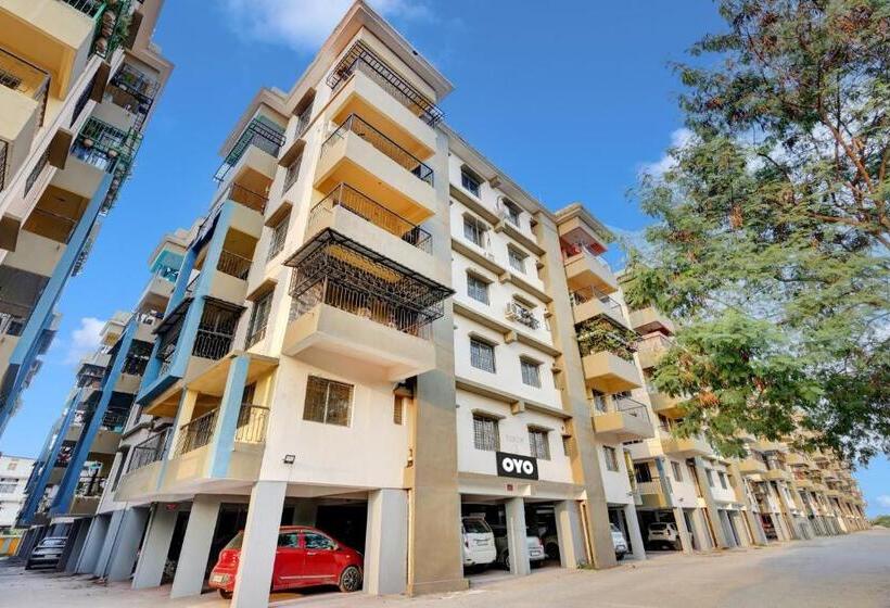 בית מלון כפרי Oyo Flagship Happy Inn