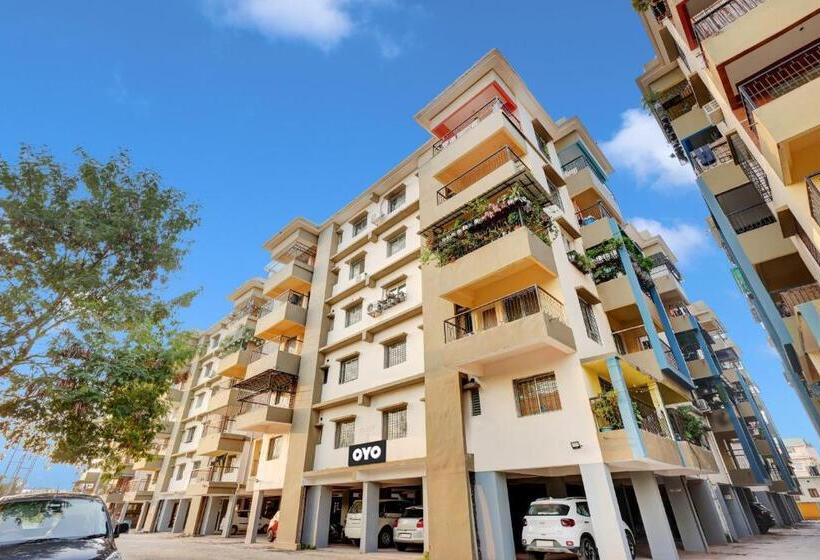 בית מלון כפרי Oyo Flagship Happy Inn