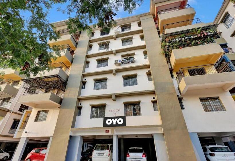 בית מלון כפרי Oyo Flagship Happy Inn