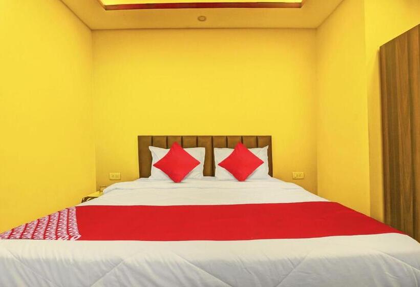 호텔 Oyo Flagship Peppy Guest House