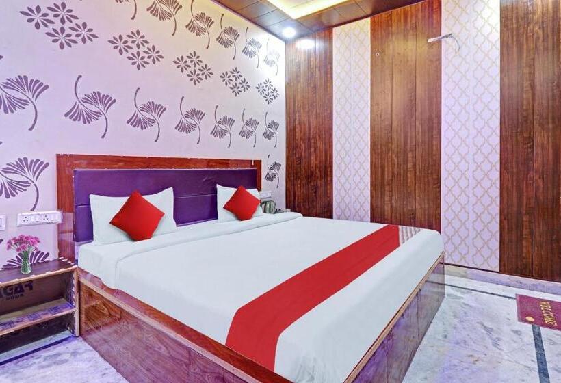 Hotel Oyo Flagship The Ornate