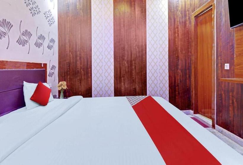 Hotel Oyo Flagship The Ornate