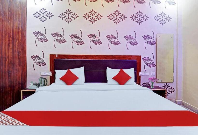 Hotel Oyo Flagship The Ornate