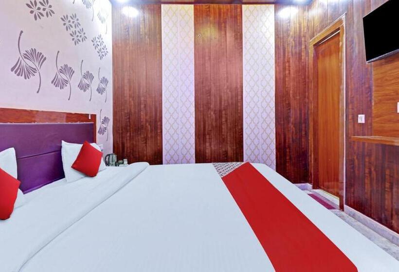 Hotel Oyo Flagship The Ornate