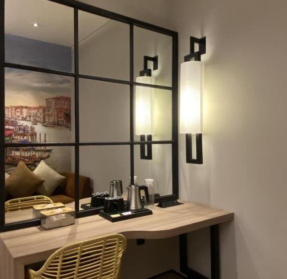 Отель Posto Dormire Sudirman