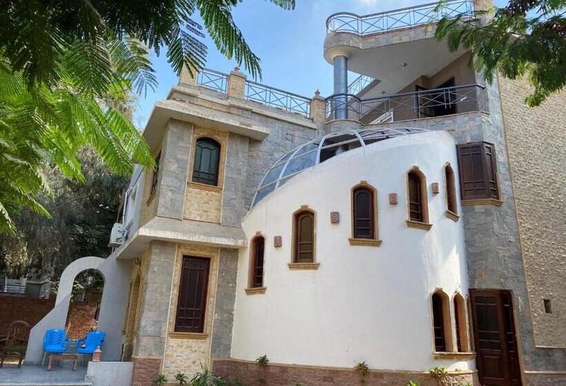 هتل Sphinx And Pyramids Inn