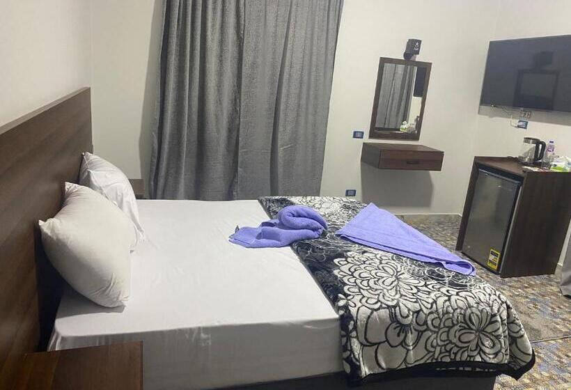 هتل Sphinx And Pyramids Inn