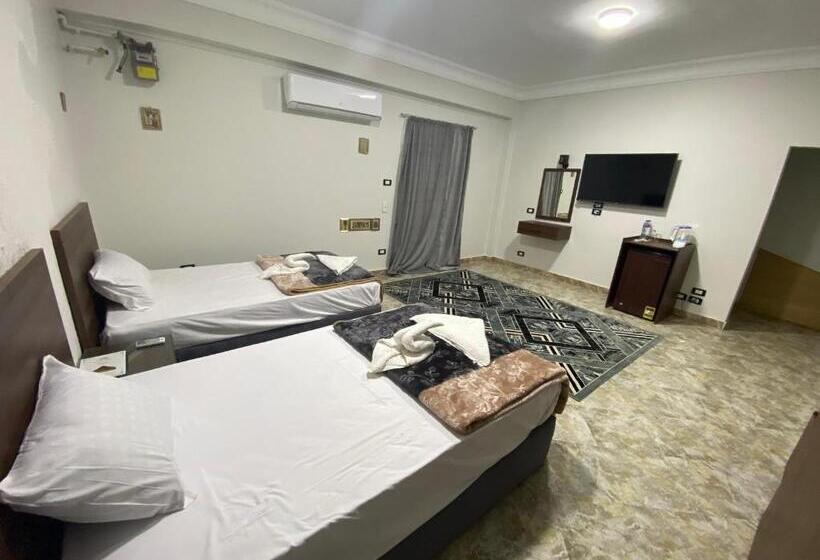 هتل Sphinx And Pyramids Inn