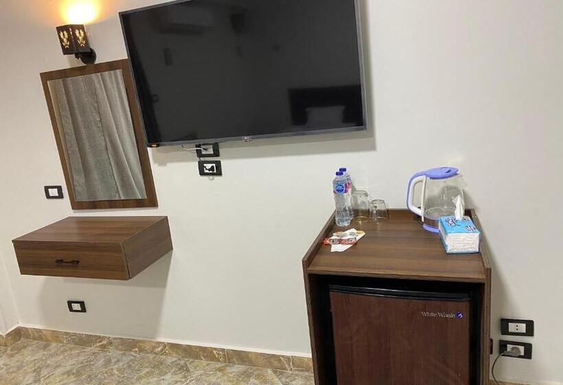 هتل Sphinx And Pyramids Inn