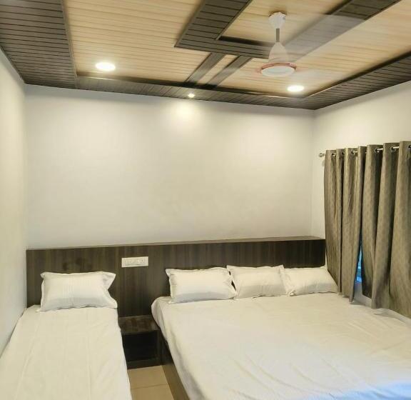 בית מלון כפרי Ramanand Palace