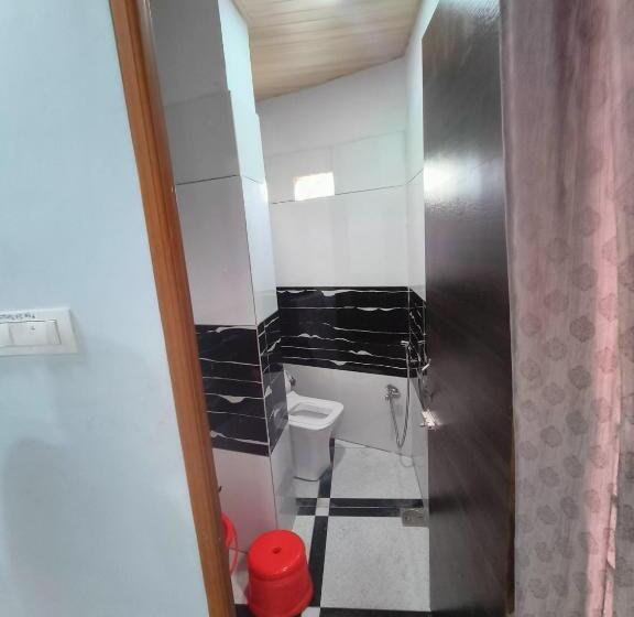 בית מלון כפרי Ramanand Palace