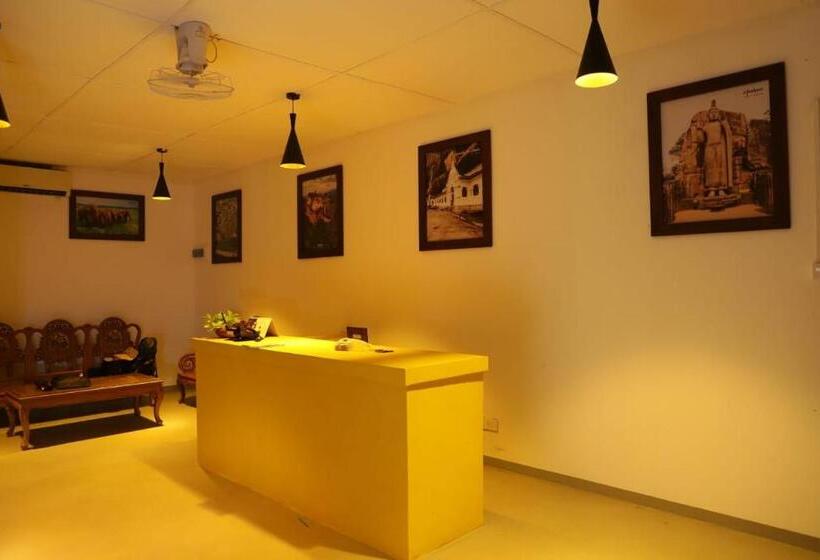 בית מלון כפרי Ro Kalawewa