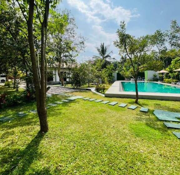 فندق Ro Kalawewa