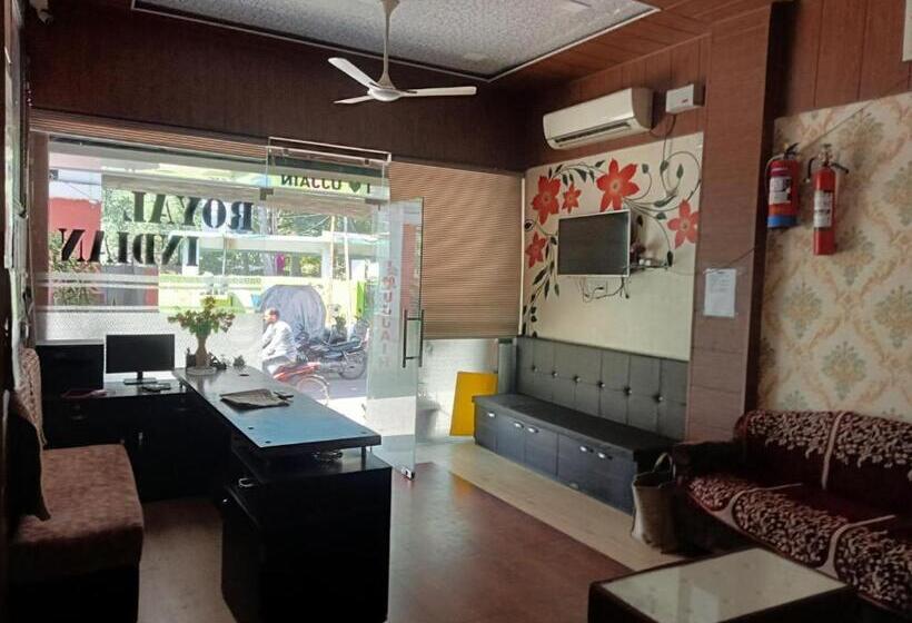 Отель Royal Indian