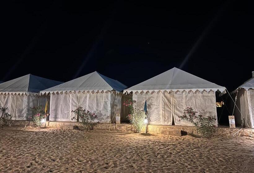 فندق Royal Exotic Luxury Desert Camp