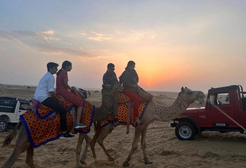 فندق Royal Exotic Luxury Desert Camp