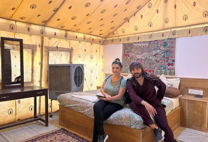 فندق Royal Exotic Luxury Desert Camp