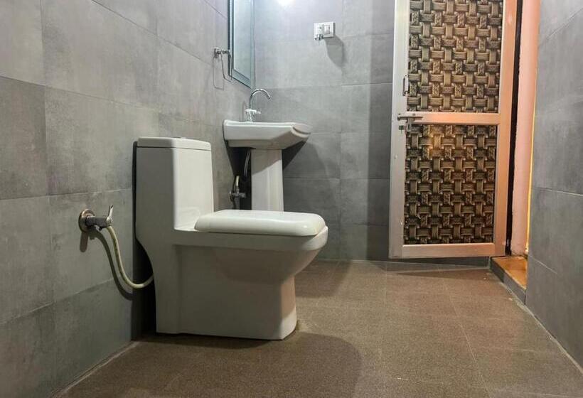 فندق Royal Exotic Luxury Desert Camp