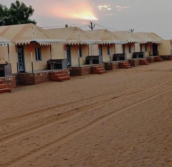 فندق Royal Exotic Luxury Desert Camp