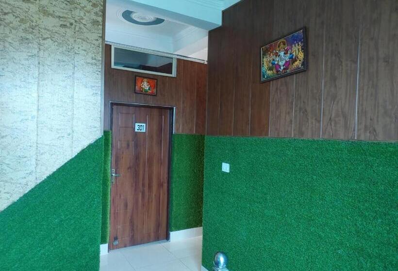 ホテル Saukari Palace