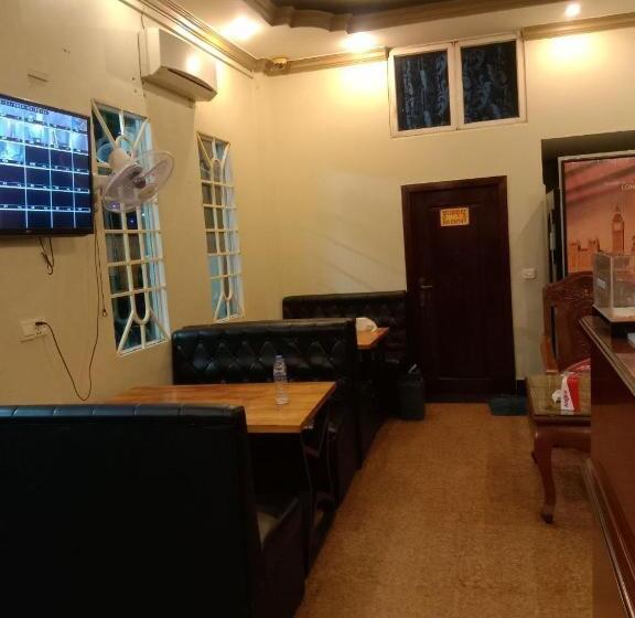 בית מלון כפרי Selver Shinn & Restaurant