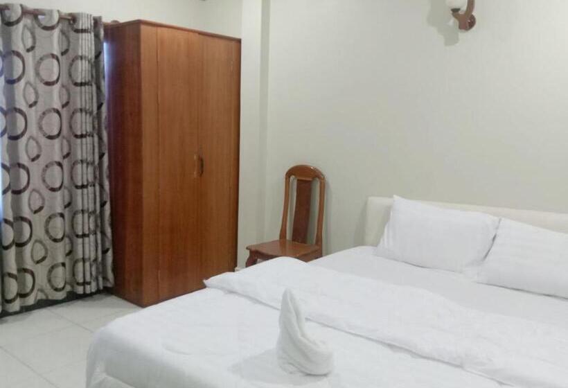 בית מלון כפרי Selver Shinn & Restaurant