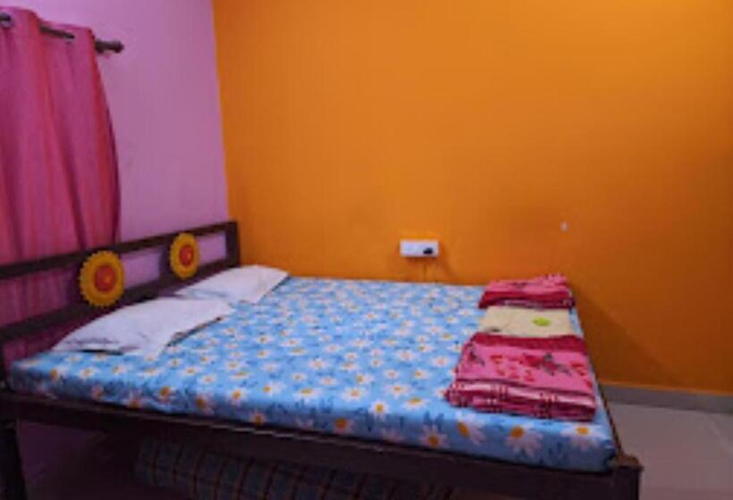 בית מלון כפרי Serina House Malvan